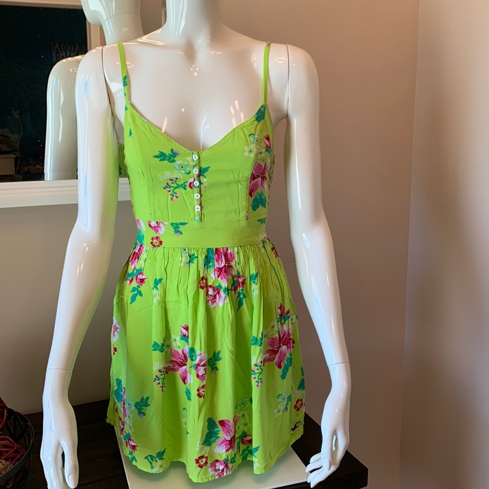 EUC Hollister Strappy Floral Dress • Size XS